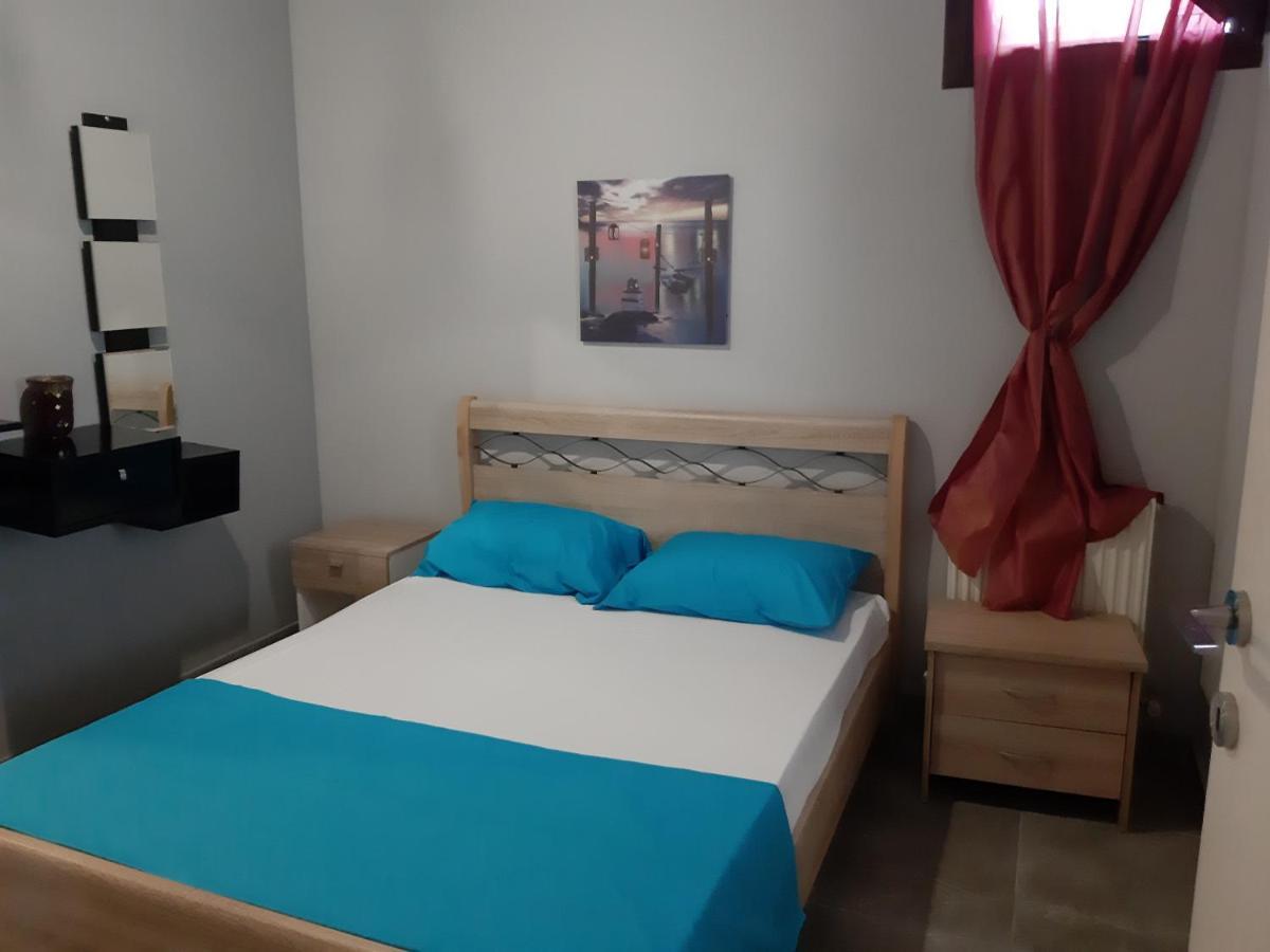 Soula'S Sunshine Blue Apartment Nea Karvali Exterior foto