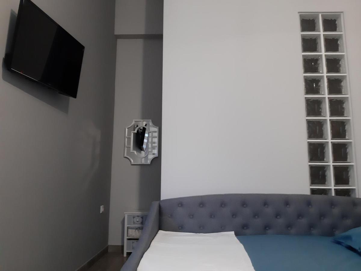 Soula'S Sunshine Blue Apartment Nea Karvali Exterior foto